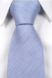 You don't have a cotton tie? Try this light blue tie made in 100% cotton. Buy it here.